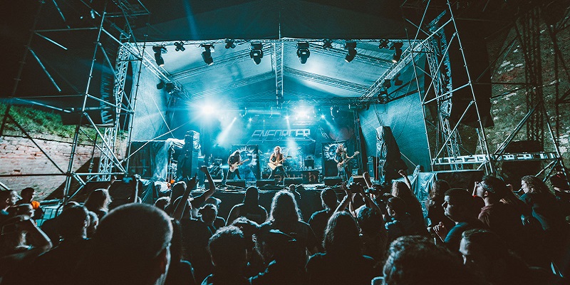Show firm. Выход, или exit Stage.