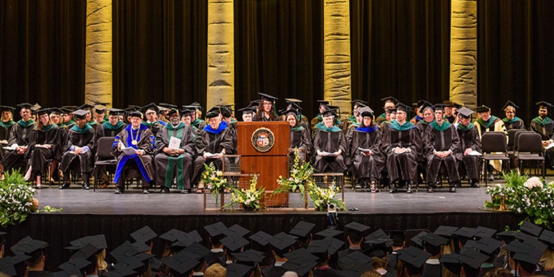 Aluguel de palco para formaturas