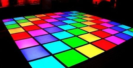 Locação de Pista de LED: Como Escolher a Melhor Opção para Seu Evento