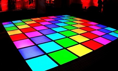 Locação de Pista de LED: Como Escolher a Melhor Opção para Seu Evento